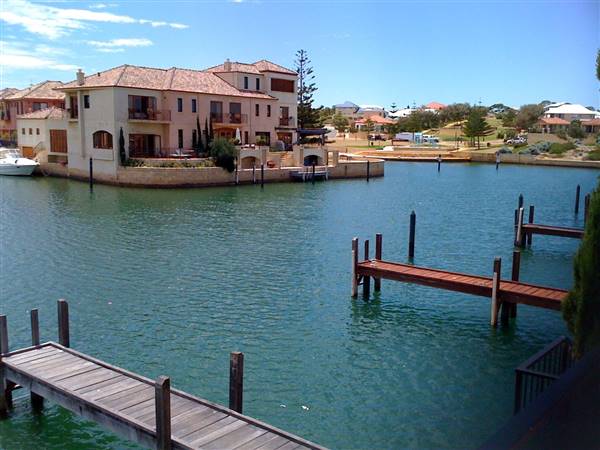 Mandurah - Bouvard Island, Mandurah Canals (30/05/2016 - Credits: Tim Burns)