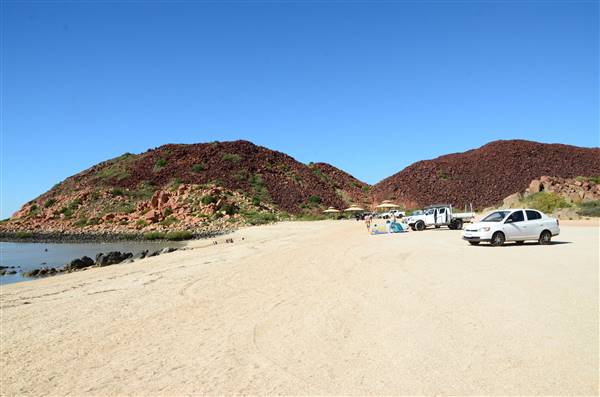 Karratha Surrounds - Pilbara (3/10/2016 - Credits: Chris Veerhuis)
