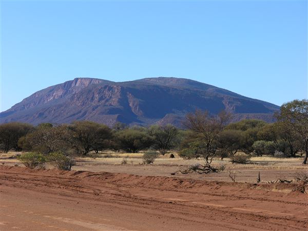 Mt Augustus (15/11/2017 - Credits: Courtesy of Gascoyne Junction Community Resource Centre)