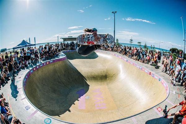 Busselton - The Busselton Skate Park offers a host of challenges including one of the largest bowls in Western Australia.  At 18m long, 10m wide and 3m deep, this massive bowl is suitable for competitions.  Those still learning to skate or BMX can utilise the smaller bowl which is 1.2m deep.  The park also has close to 90 meters of free-flow street skating space with a series of elements like kerbing, parking block ledges, skate rails and a smaller quarter pipe.  The area offers 2000m2 of recreational space geared especially for young people.  There is plenty of seating, water fountains, green space, free bbq facilities and lighting for those wanting to shred at night. Public toilets are located close by at the Youth and Community Activity Building as well as public lockers to store personal items (19/03/2016)