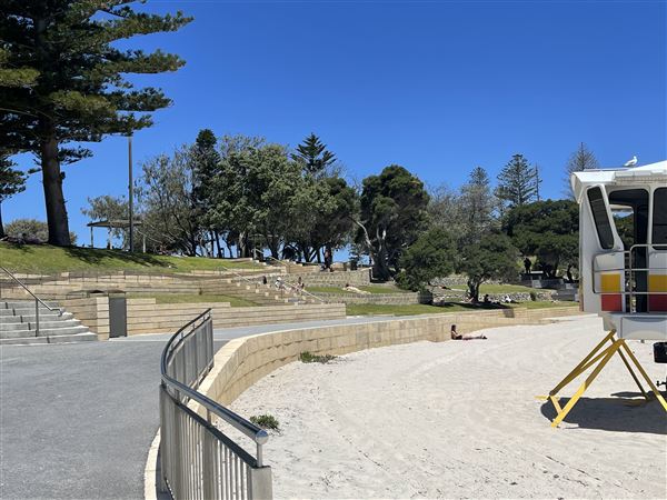 Cottesloe Beach (29/11/2022 - Credits: Crystal Munitich McCallum)