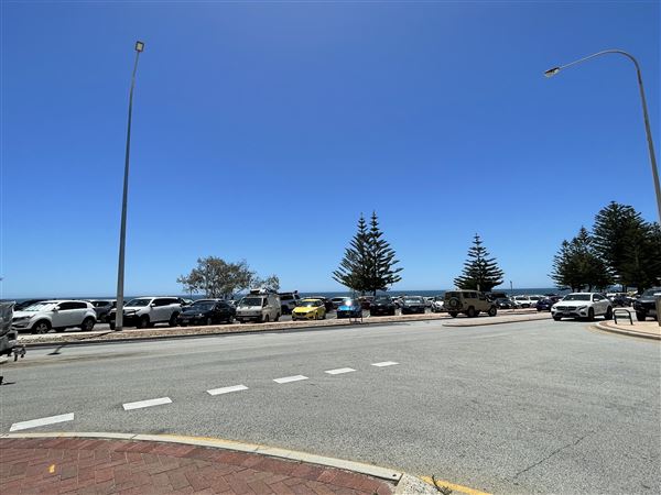 Cottesloe Streets (29/11/2022 - Credits: Crystal Munitich McCallum)