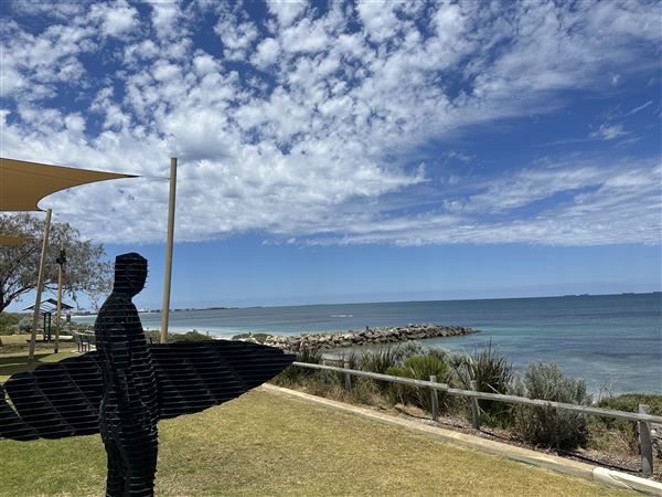 Dutch Inn Beach - Groyne & Footpath (7/12/2022 - Credits: Crystal Munitich McCallum)