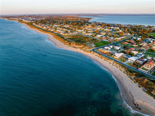 Mandurah - Falcon (9/03/2023 - Credits: Visit Mandurah)