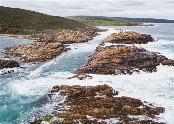 Yallingup - Canal Rocks (9/03/2023 - Credits: Tourism Western Australia)