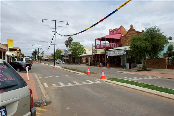 Kalgoorlie-Boulder Burt St (19/03/2015)
