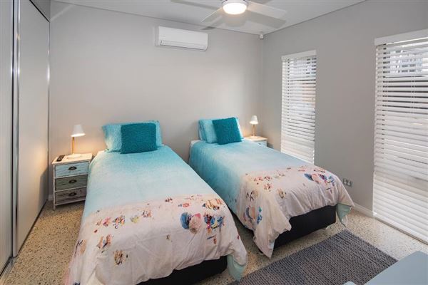 Busselton Beach House (12/04/2018 - Credits: Peter Hughes Photography - Busselton WA)