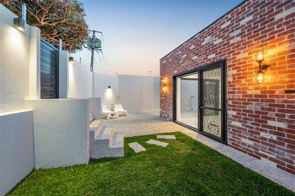 Industrial House (2/12/2020 - Credits: Crib)