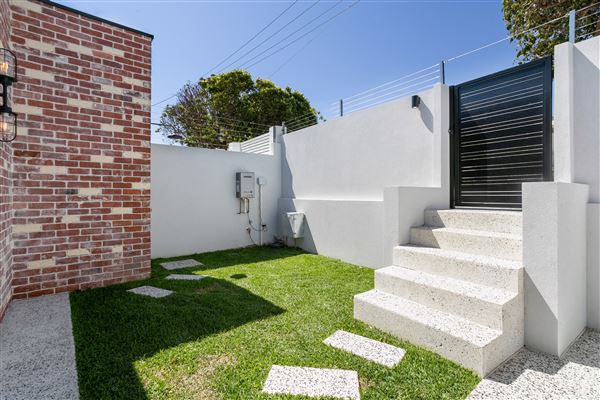Industrial House (2/12/2020 - Credits: Crib)