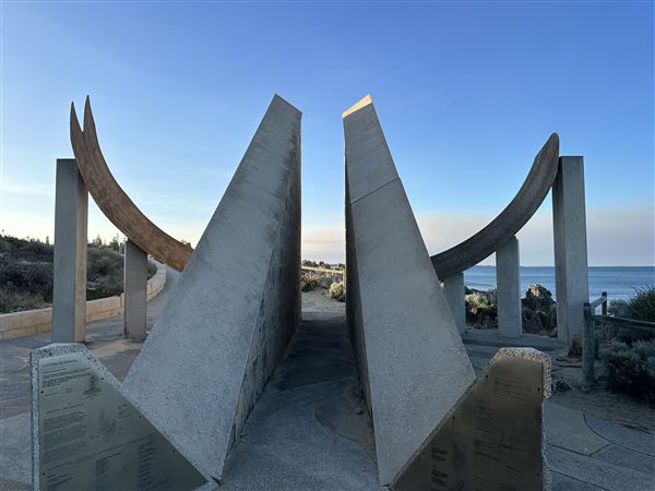 Cottesloe Beach - Footpaths and Sundials (7/12/2022 - Credits: Crystal Munitich McCallum)