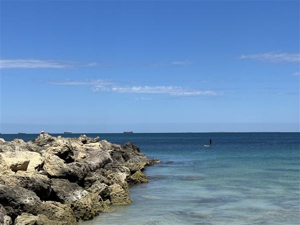 Dutch Inn Beach - Groyne & Footpath (7/12/2022 - Credits: Crystal Munitich McCallum)
