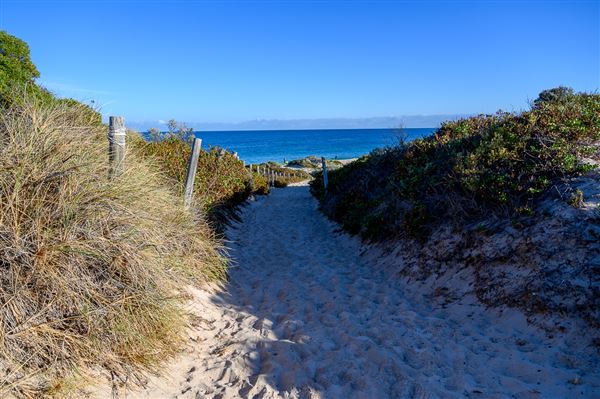 Floreat Beach (3/06/2025 - Credits: Xander Kabat)