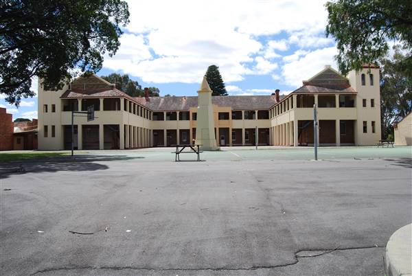 Clontarf Aboriginal College (19/03/2015)