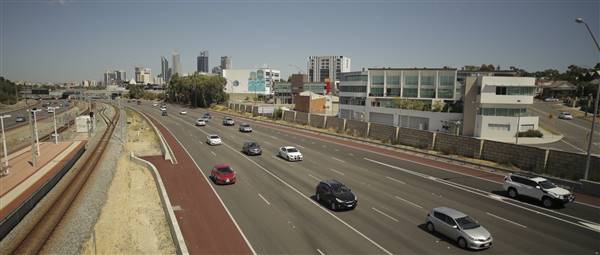 Leederville Train Station Overpass Mitchell Freeway (25/09/2015 - Credits: Denson Baker)
