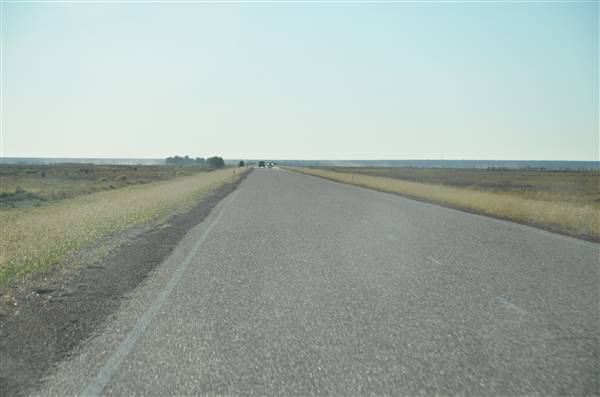 Port Hedland - Road heading north (3/10/2016 - Credits: Chris Veerhuis)
