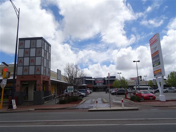 Pinjarra - Pinjarra Junction Shopping Centre (10/10/2017)
