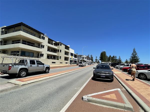 Cottesloe Streets (29/11/2022 - Credits: Crystal Munitich McCallum)