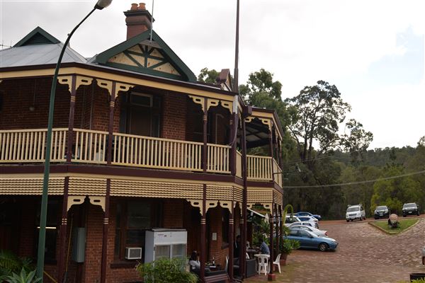 Mundaring Weir Hotel (23/05/2023)
