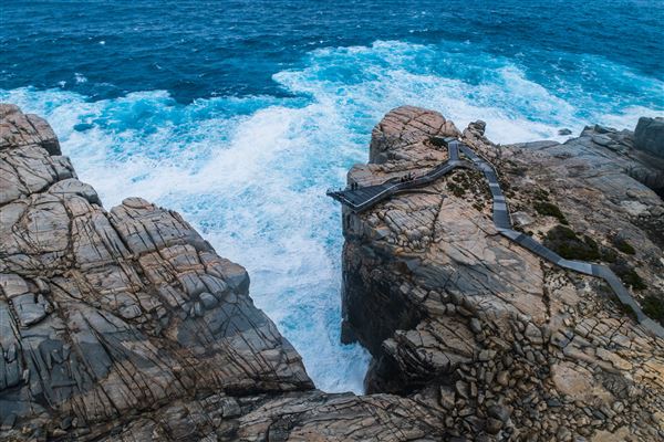 The GAP and Natural Bridge (9/01/2024 - Credits: Tourism Western Australia)