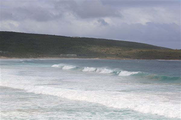 Yallingup - Torpedo Rock (6/06/2023 - Credits: Aidan O'Bryan)