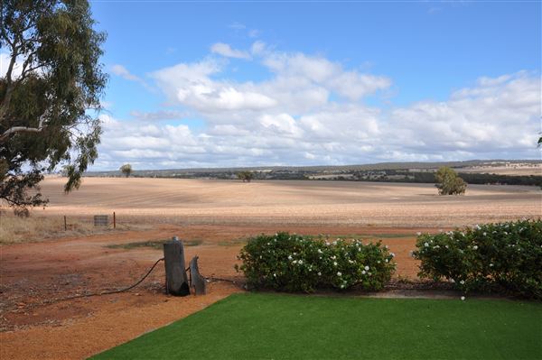The Hamptons Farm Estate - Photos from Location Survey in April 2026 (24/04/2026 - Credits: Chris Veerhuis)