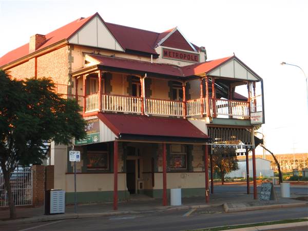 Kalgoorlie-Boulder - Metropole  Pub (23/03/2015)