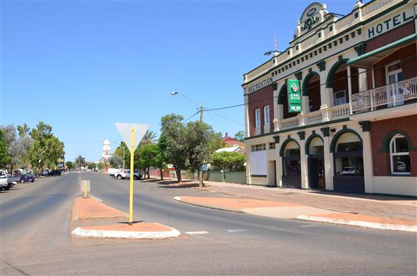 Boulder - Recreation Hotel (24/03/2015)