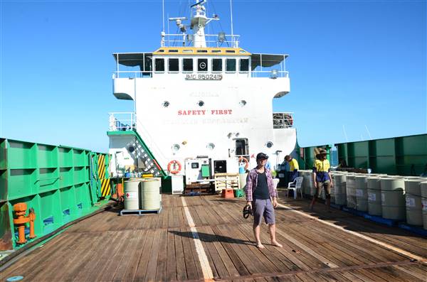 Derby - Barge (22/09/2016 - Credits: Chris Veerhuis)