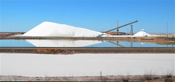 Port Hedland - Road heading north (29/09/2016 - Credits: Chris Veerhuis)