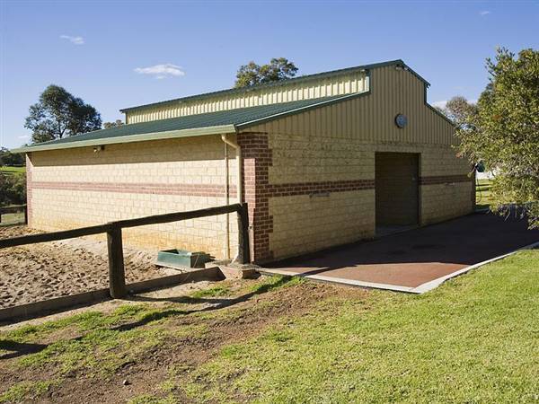 Bullsbrook - Stables (23/08/2017)