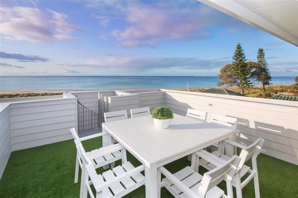 Busselton Beach House (12/04/2018 - Credits: Peter Hughes Photography - Busselton WA)