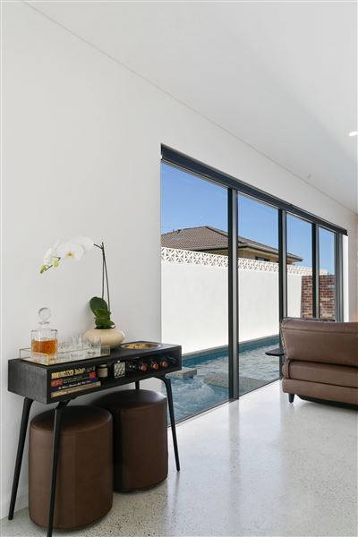 Industrial House (2/12/2020 - Credits: Crib)