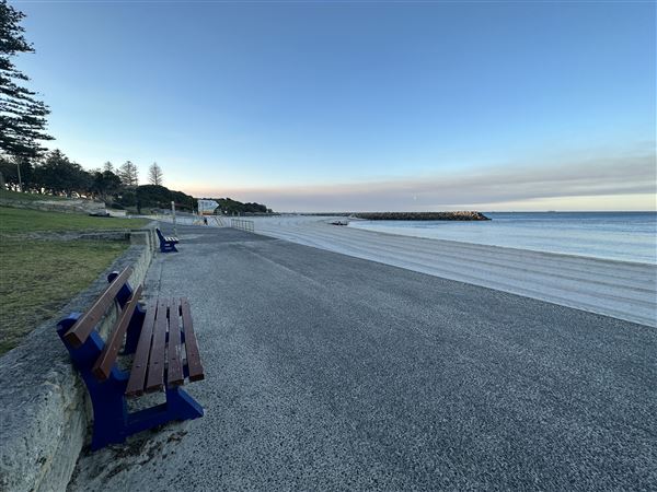 Cottesloe Beach - Cottesloe Beach in the Morning (7/12/2022 - Credits: Crystal Munitich McCallum)