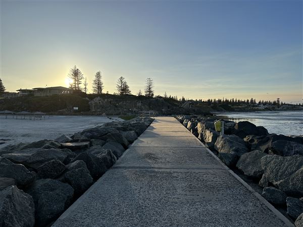 Cottesloe Beach - Cottesloe Beach in the Morning (7/12/2022 - Credits: Crystal Munitich McCallum)