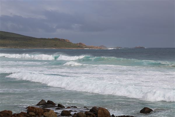 Yallingup - Torpedo Rock (6/06/2023 - Credits: Aidan O'Bryan)
