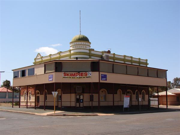 Kalgoorlie - Gala Tavern (29/10/2024 - Credits: Various)